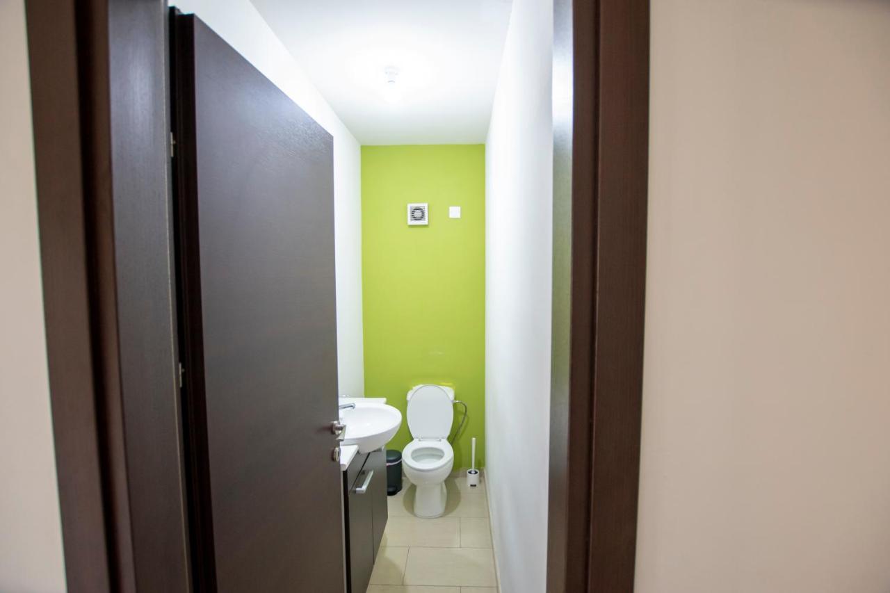 Glabur Stays - The Executive 2 Bdr - Nicosia City, Free Parking & Wifi, Welcomes You!!! Nicósia Exterior foto