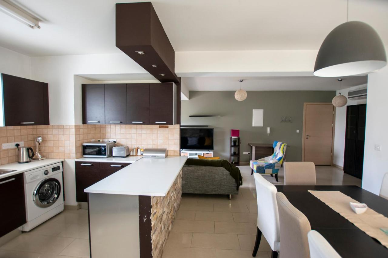 Glabur Stays - The Executive 2 Bdr - Nicosia City, Free Parking & Wifi, Welcomes You!!! Nicósia Exterior foto